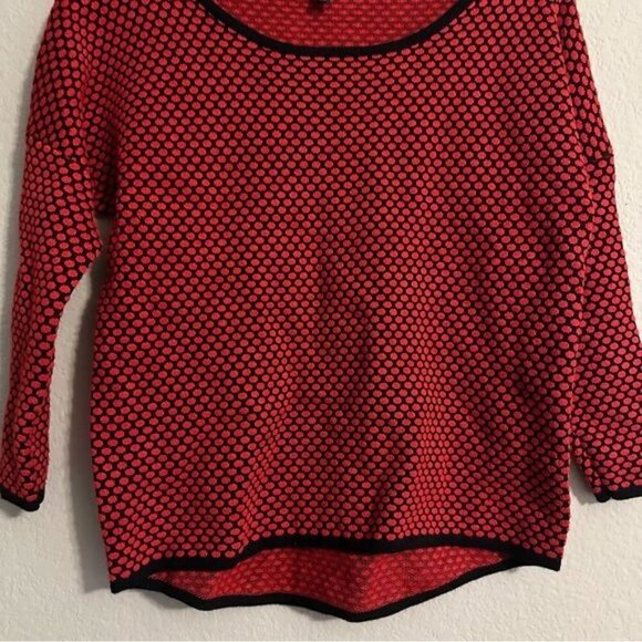 Express Women's Red Polka Dot 3/4 Sleeve Knit Boat Neck Sweater Size Medium - Picture 4 of 9